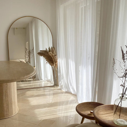 Espelho Grande de Chão Arqueado Estilo Pinterest - Moldura Metálica Dourada (180 x 110 cm)